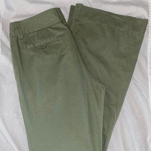 Gap Flare Chino pant